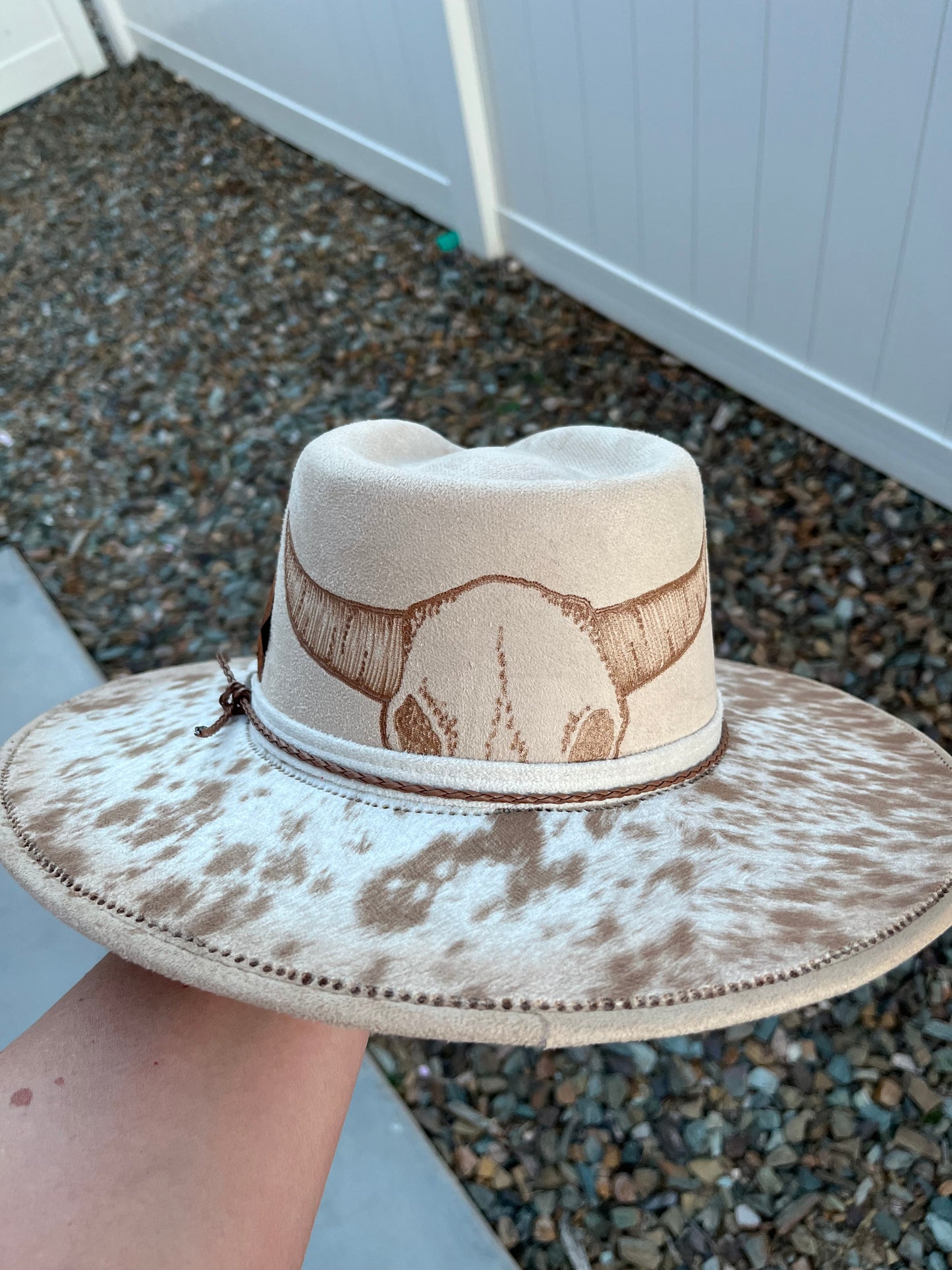 Beige steer head cow hide suede wide brim rancher hat