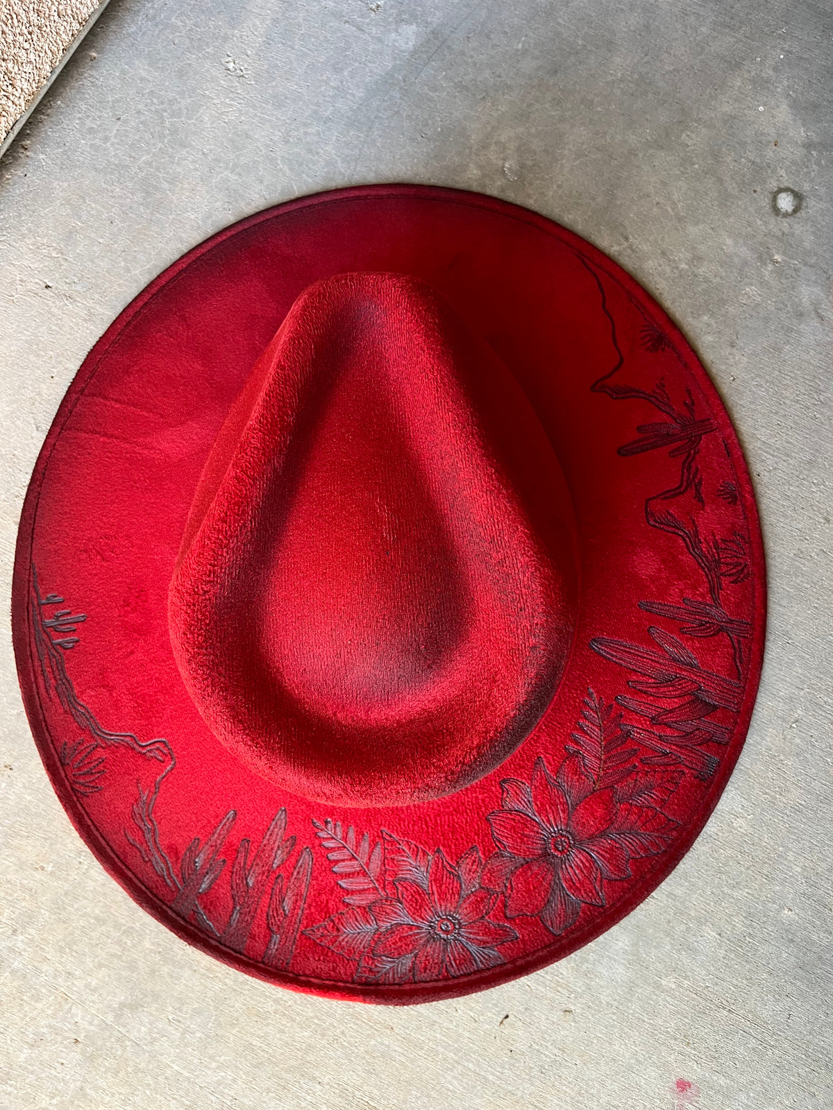 Red floral mountain suede wide brim rancher hat