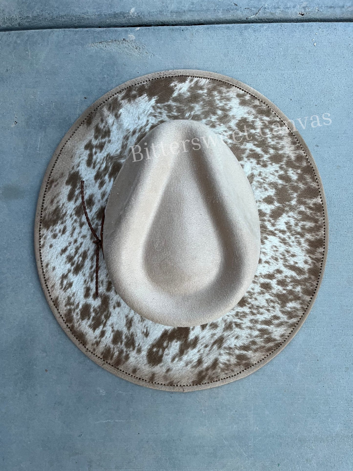 Beige steer head cow hide suede wide brim rancher hat