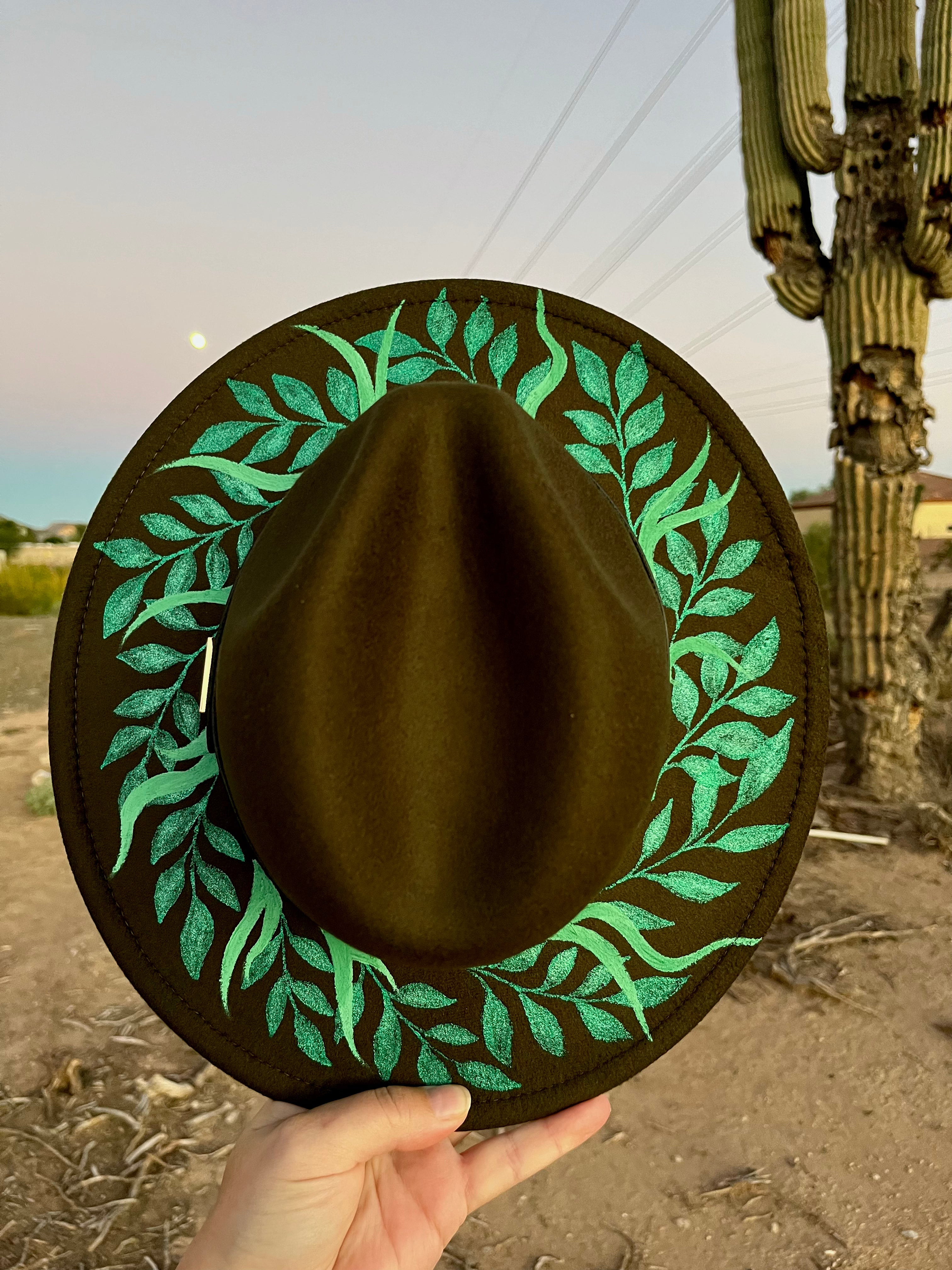 tree bird tan felt wide brim rancher hat