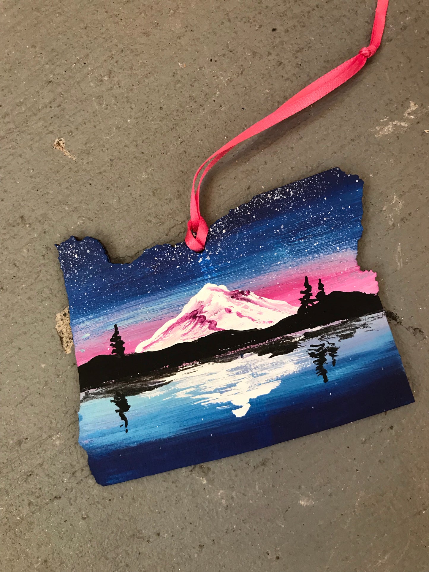 Oregon mt hood ornament