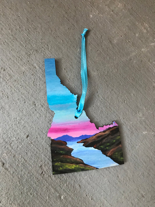 Idaho hells canyon ornament