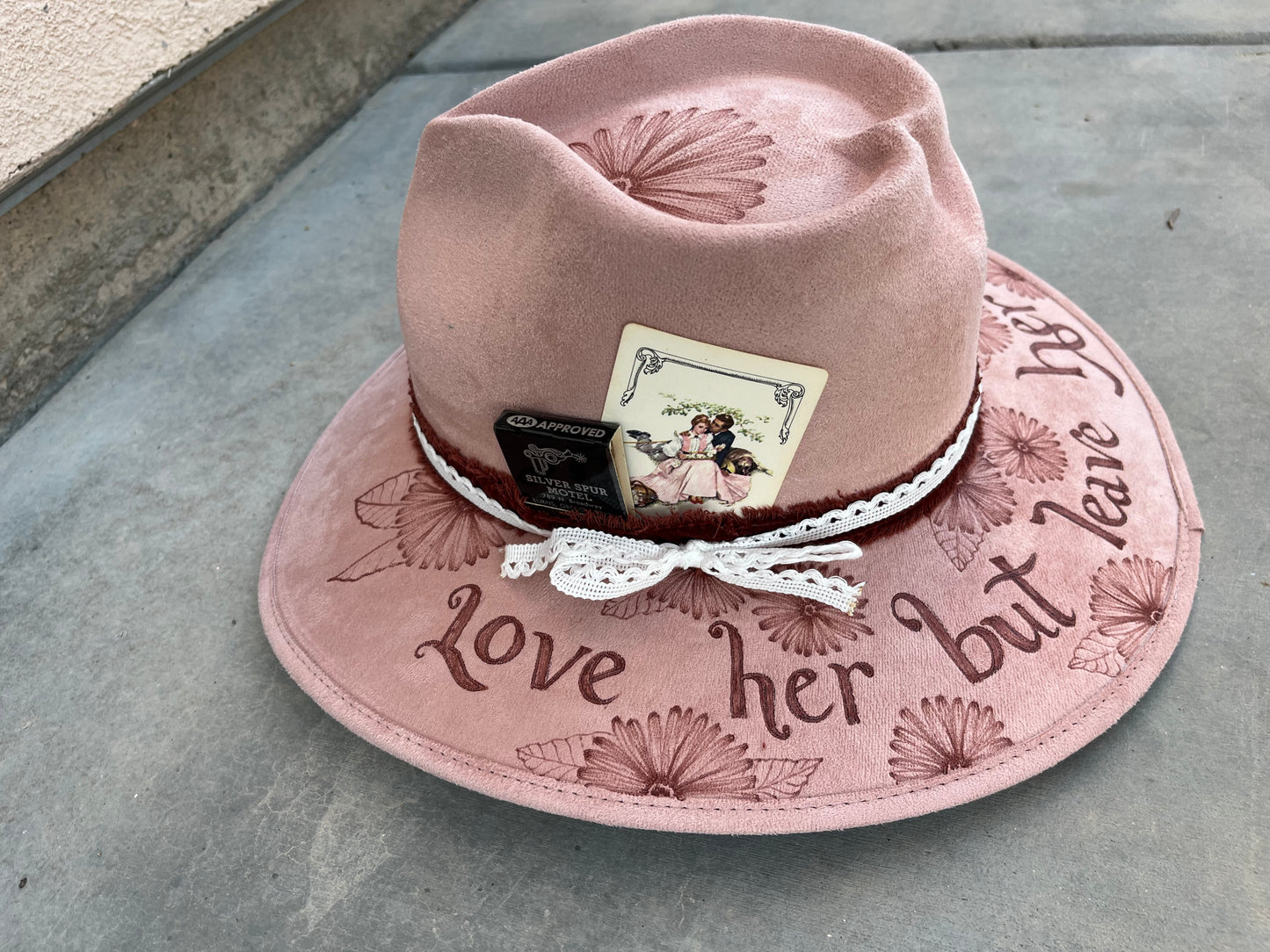 Love her pink floral heart crown burned accessorized suede wide brim rancher hat