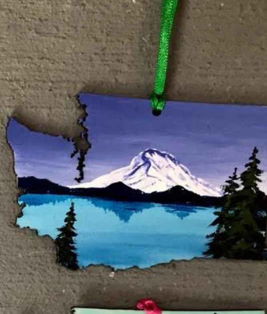 Washington mountain ornament