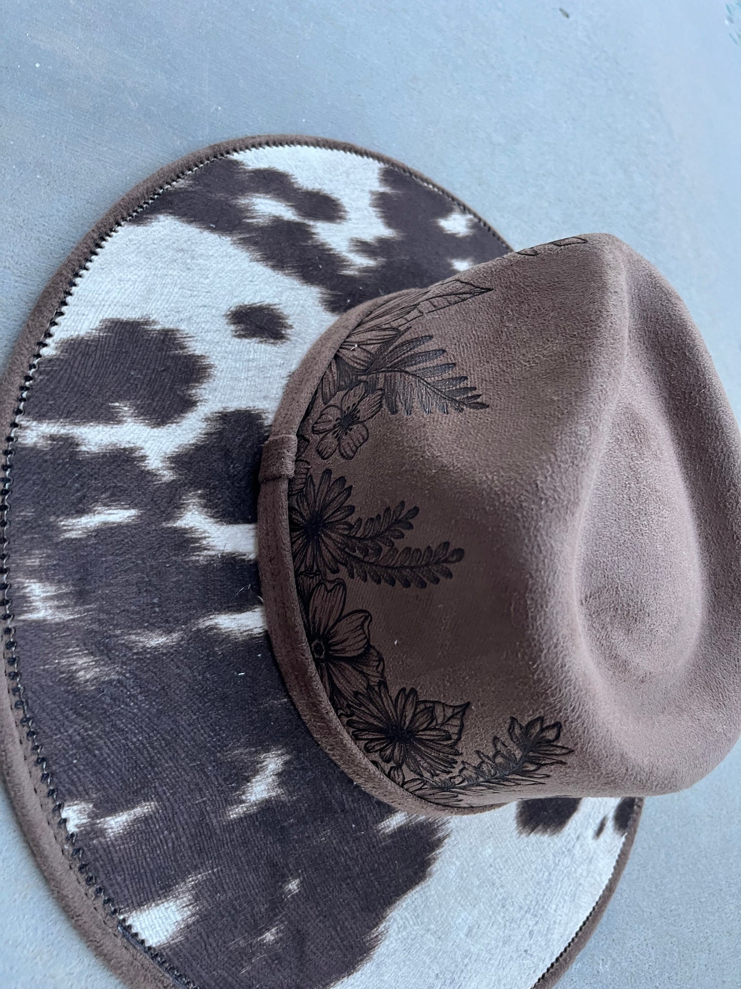 Mocha brown floral cow hide burned suede wide brim rancher hat