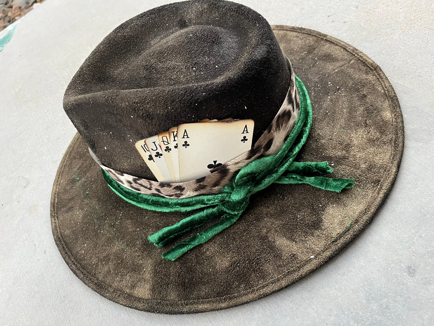 Distressed black royal flush burned accessorized suede wide brim rancher hat