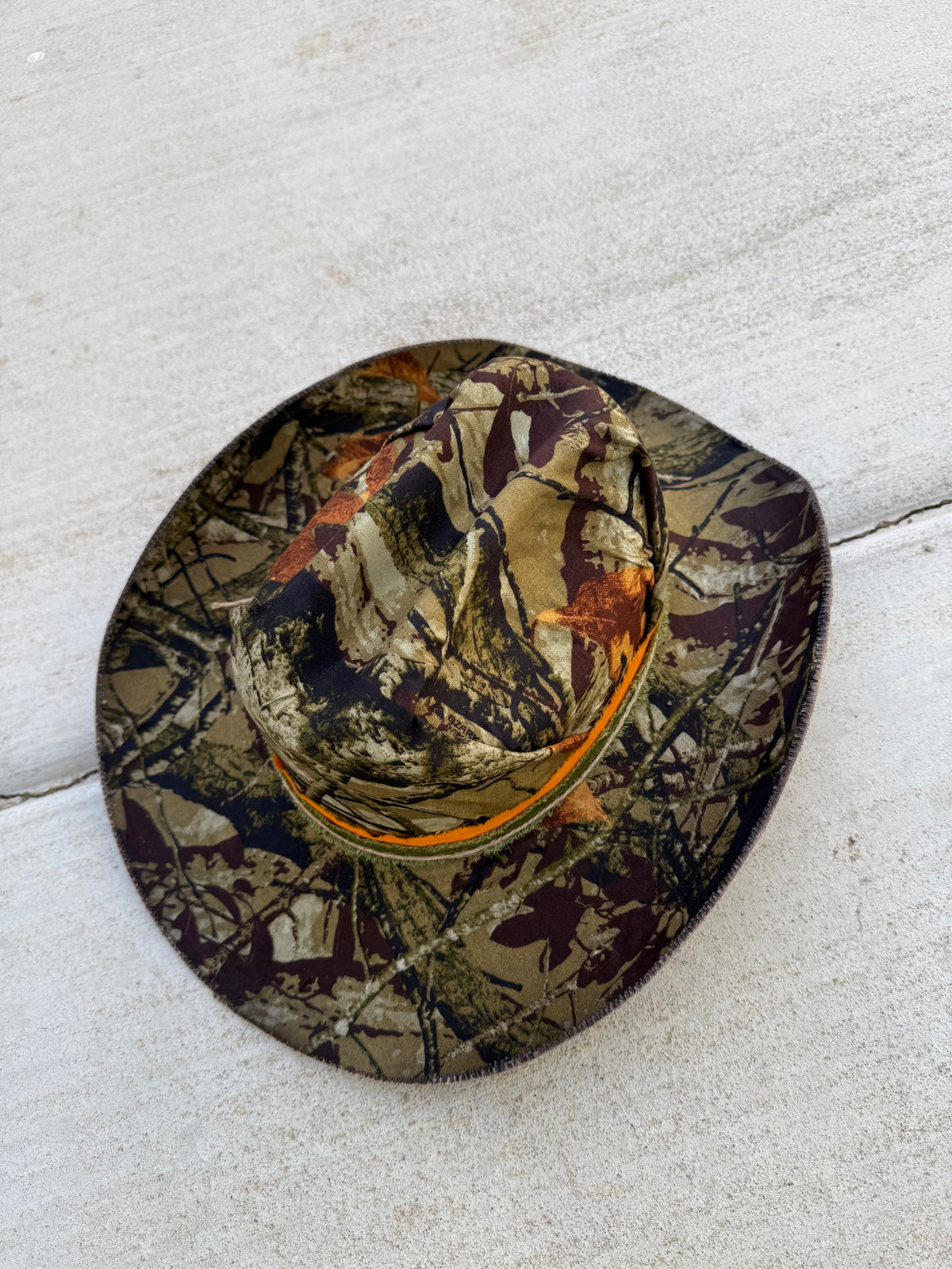 Duck camo orange suede wide brim rancher hat