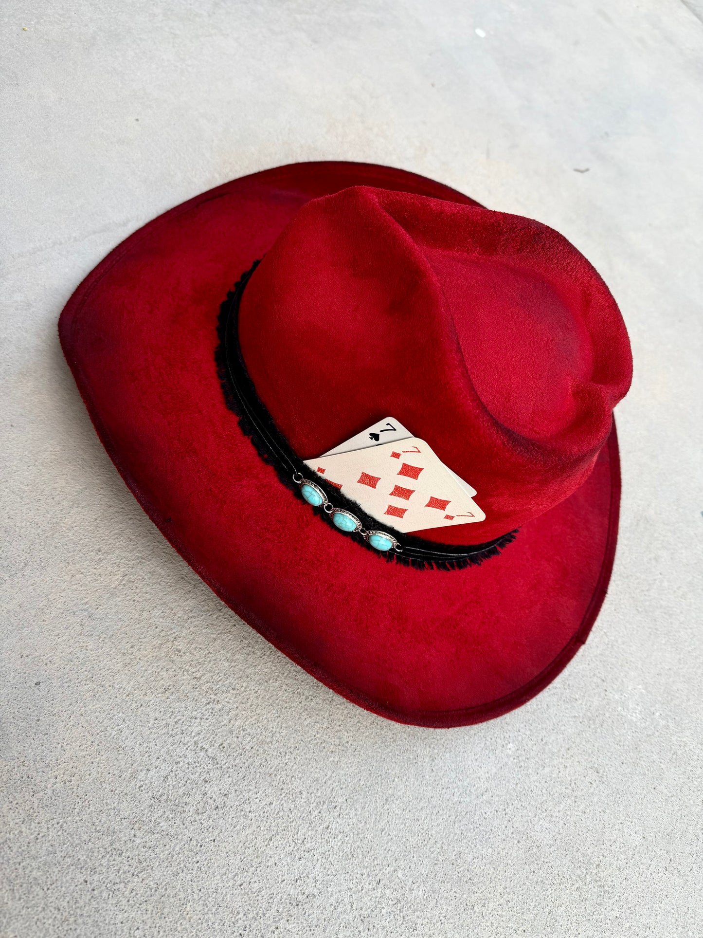 Red floral suede wide brim rancher hat corazón cowgirl heart