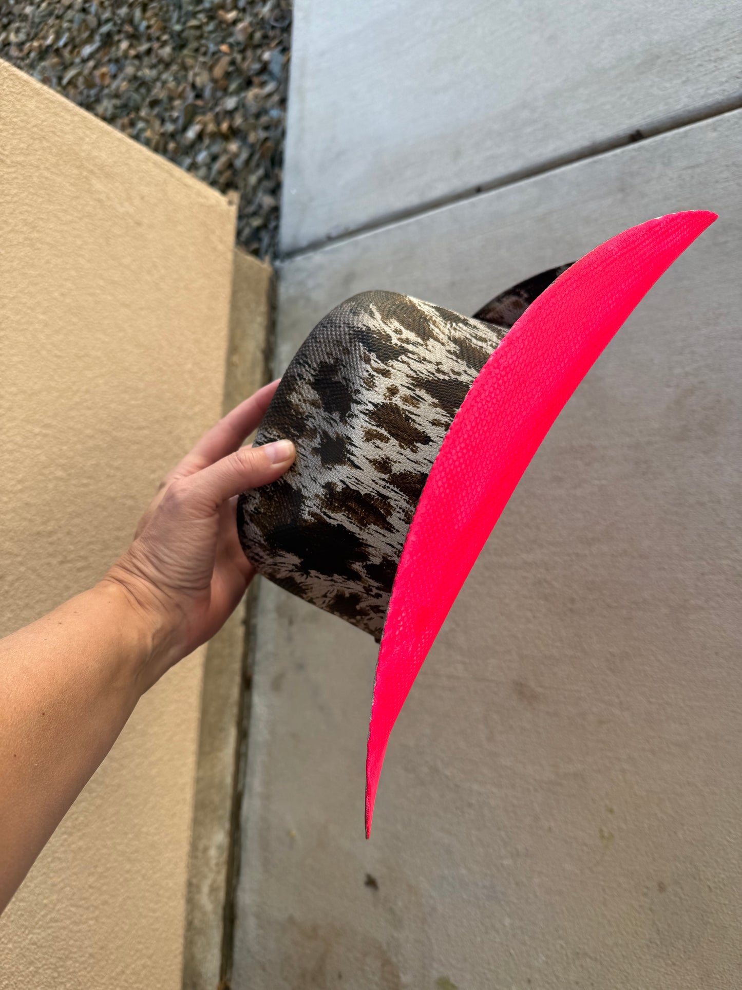 Peppered cow hot pink straw wide brim cowboy hat