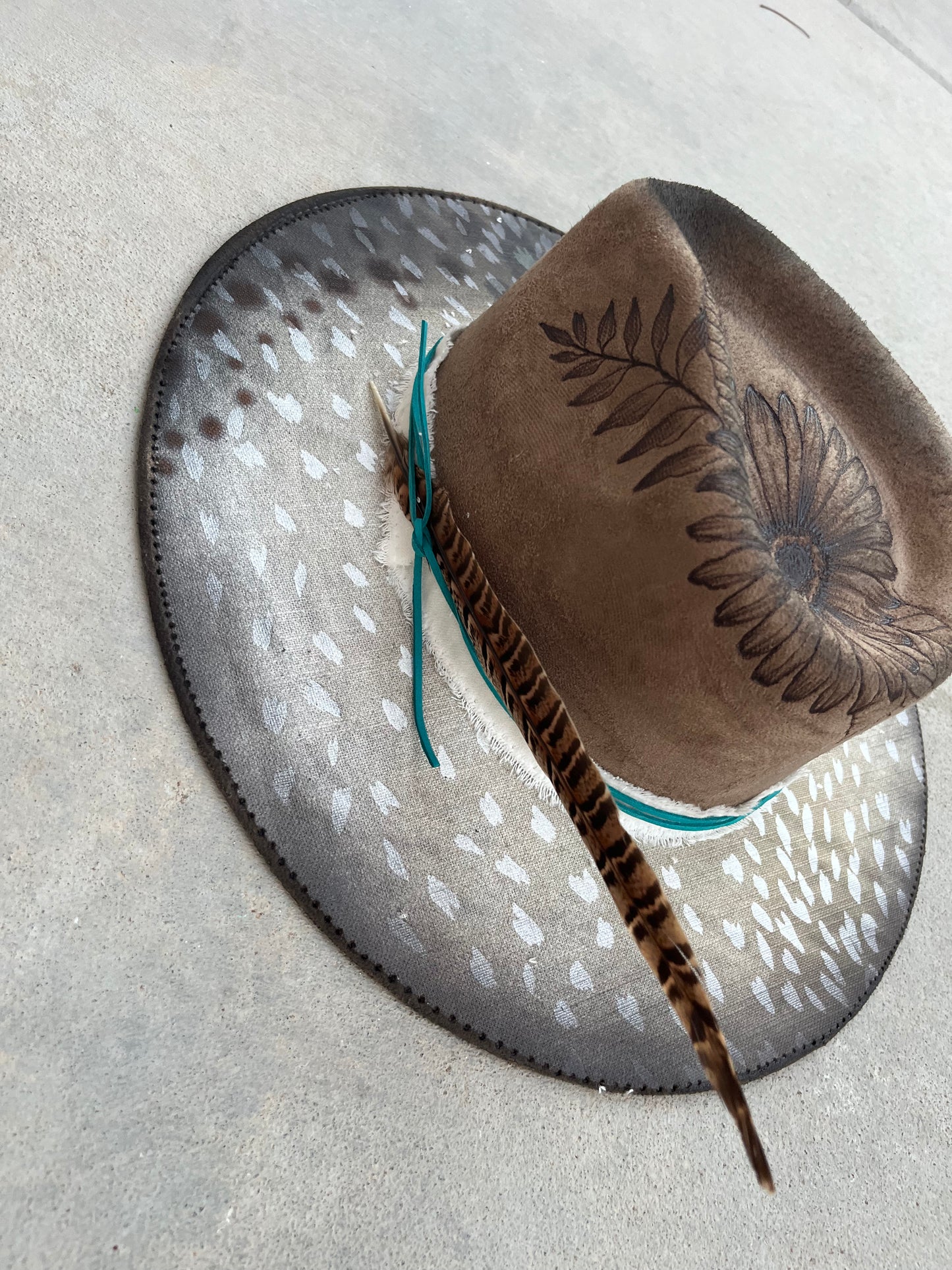 Deer fawn khaki floral suede wide brim rancher hat