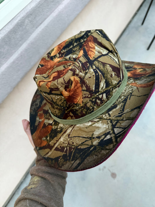 Duck camo pink suede wide brim rancher hat