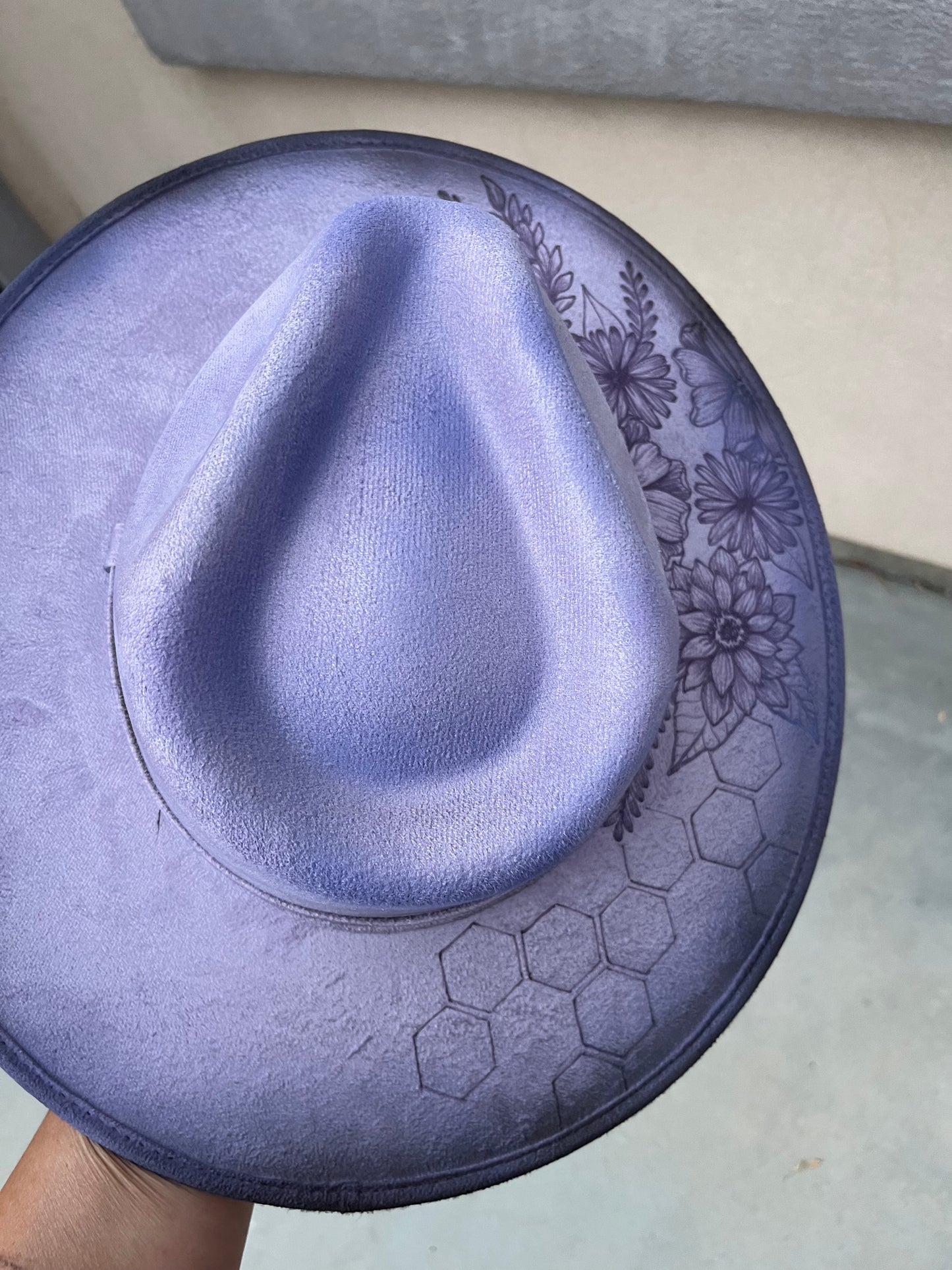 Lavender honeycomb floral burned suede wide brim rancher hat