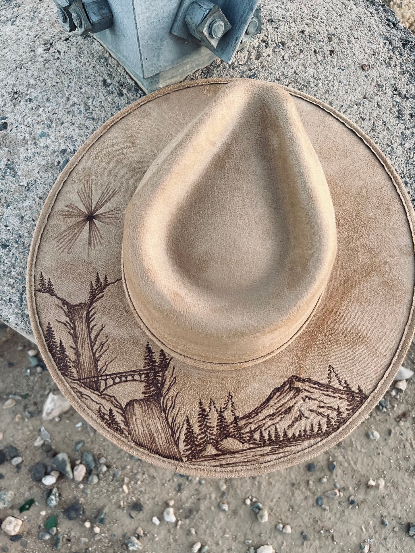 Multnomah falls Oregon mt hood tan suede wide brim rancher hat