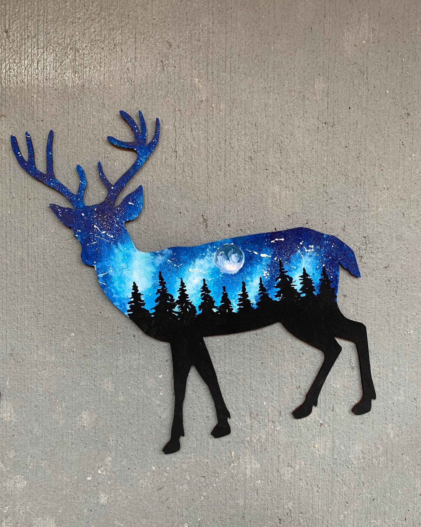 Deer blue wood cutout
