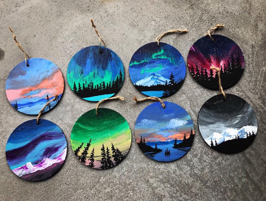 Set of 8 outdoor ornaments