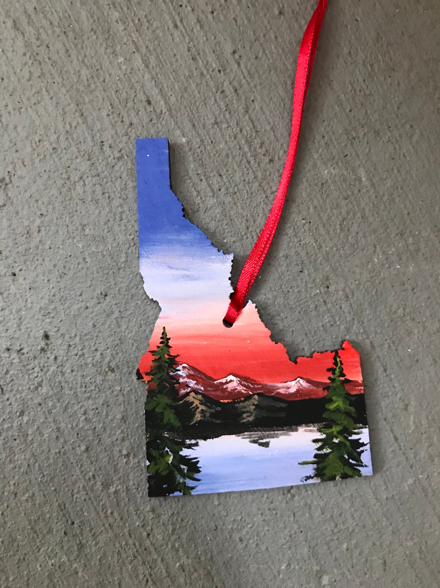 Idaho sawtooth mountains ornament
